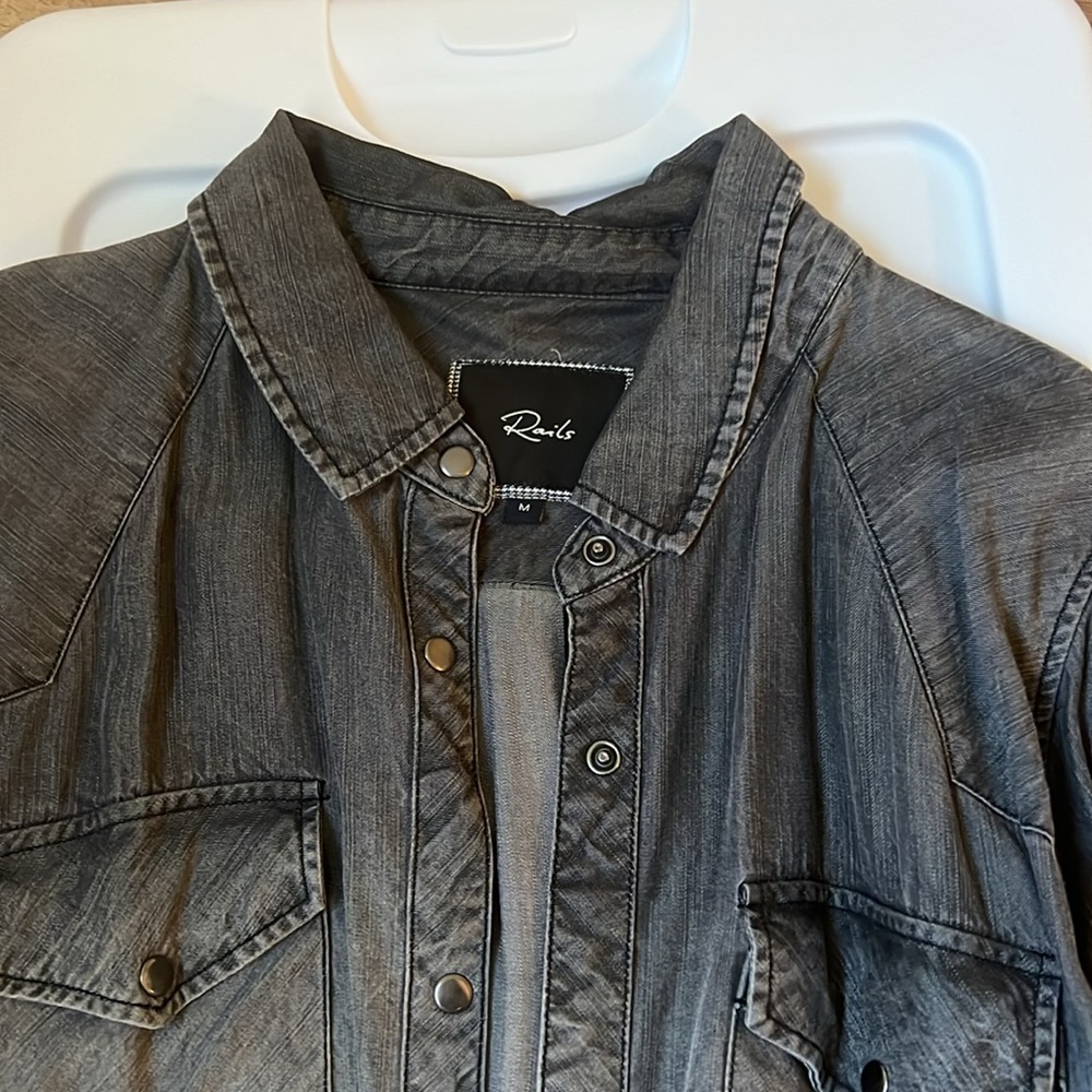 Rails Black Ombr Chambray Button Down Size M - image 2